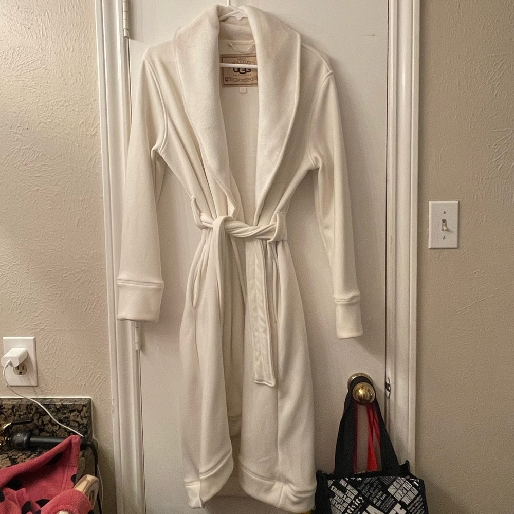 Cream long Ugg Robe - size small